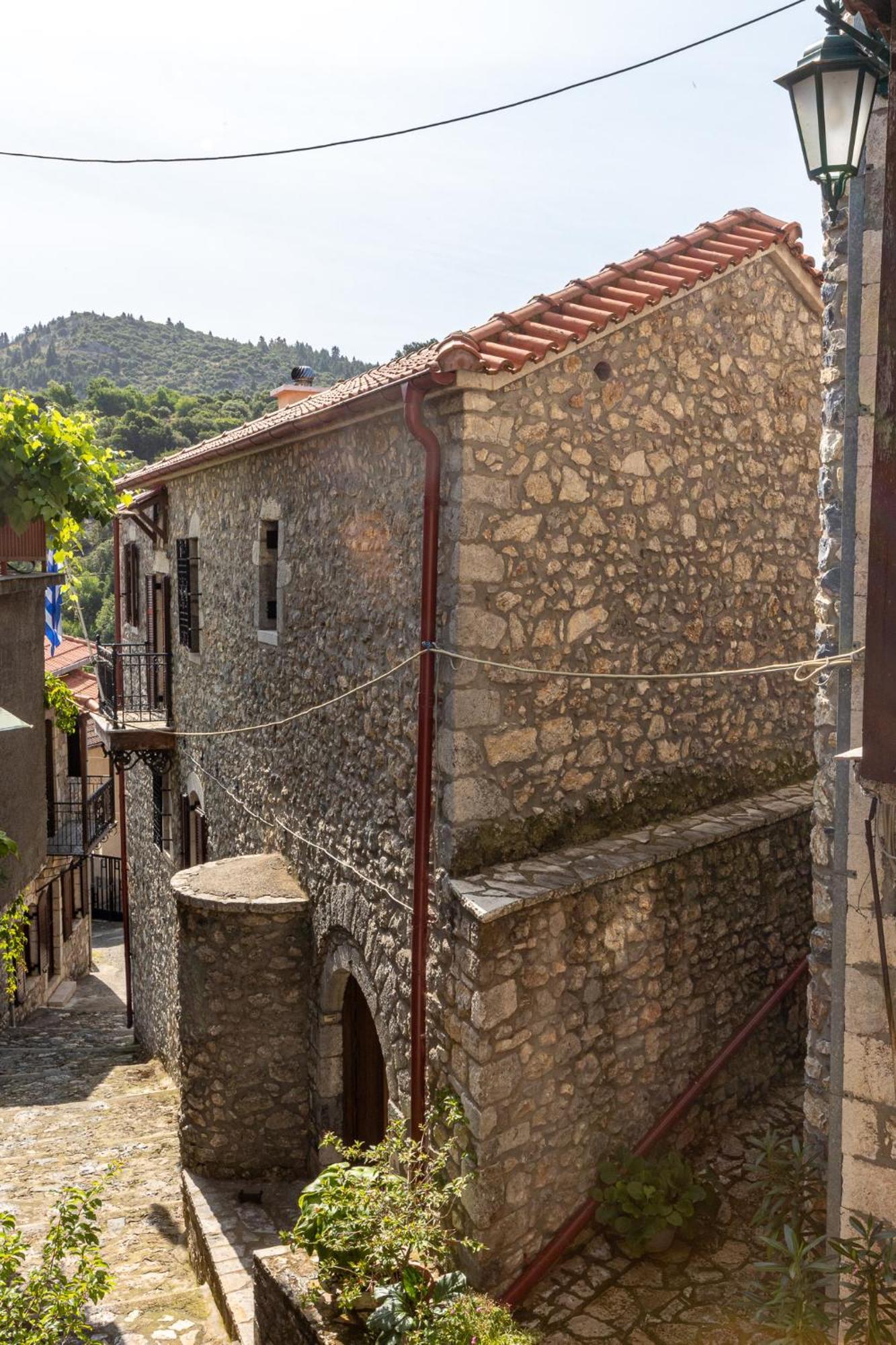 Rustic Home In Heart Of Stemnitsa Buitenkant foto